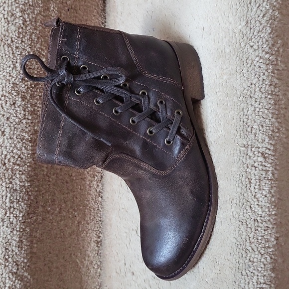 NWT! Brown Leather Boots With Side Laces! Size 40! - Picture 3 of 15